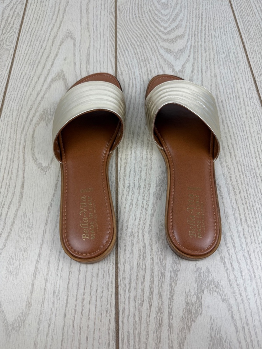 Bella Vita Women's Rya Italy 10WW Champagne Italian Leather $100 - Picture 6 of 8